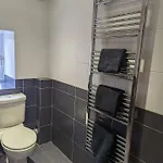 بيت للعطل The *